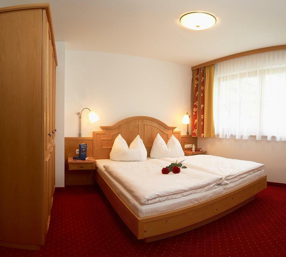 Alpenstern Apartment *